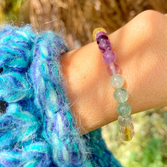 AAA Fluorite Bracelet 6mm beads - Picture 1 of 5